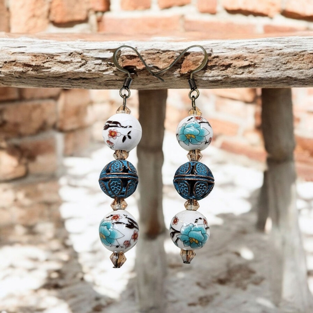 Hand Crafted Rustic Style Earrings - Picture 6 of 8